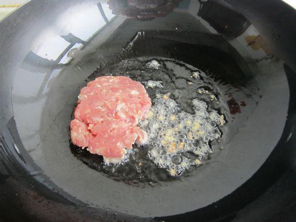 韭黃炒肉末的做法-家常味炒菜譜