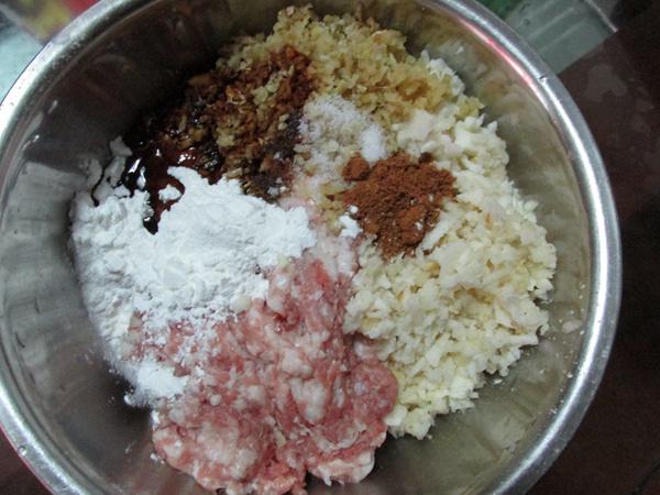 紅燒獅子頭的做法-咸鮮味燒菜譜