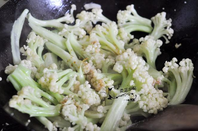 有機菜花炒肉的做法-家常味炒菜譜