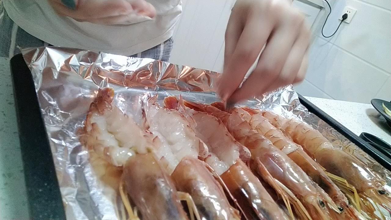 芝士焗阿根廷紅蝦的做法-家常味烤菜譜