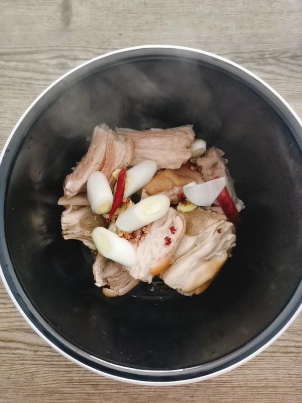 手扒羊排的做法-咸鮮味煮菜譜