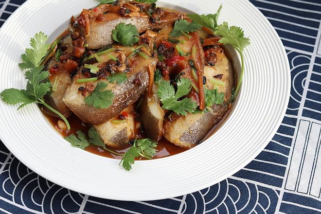 醬燒比目魚(yú)的做法-咸鮮味燉菜譜-易網(wǎng)健康養(yǎng)生網(wǎng) 醬燒比目魚(yú)的做法-咸鮮味燉菜譜