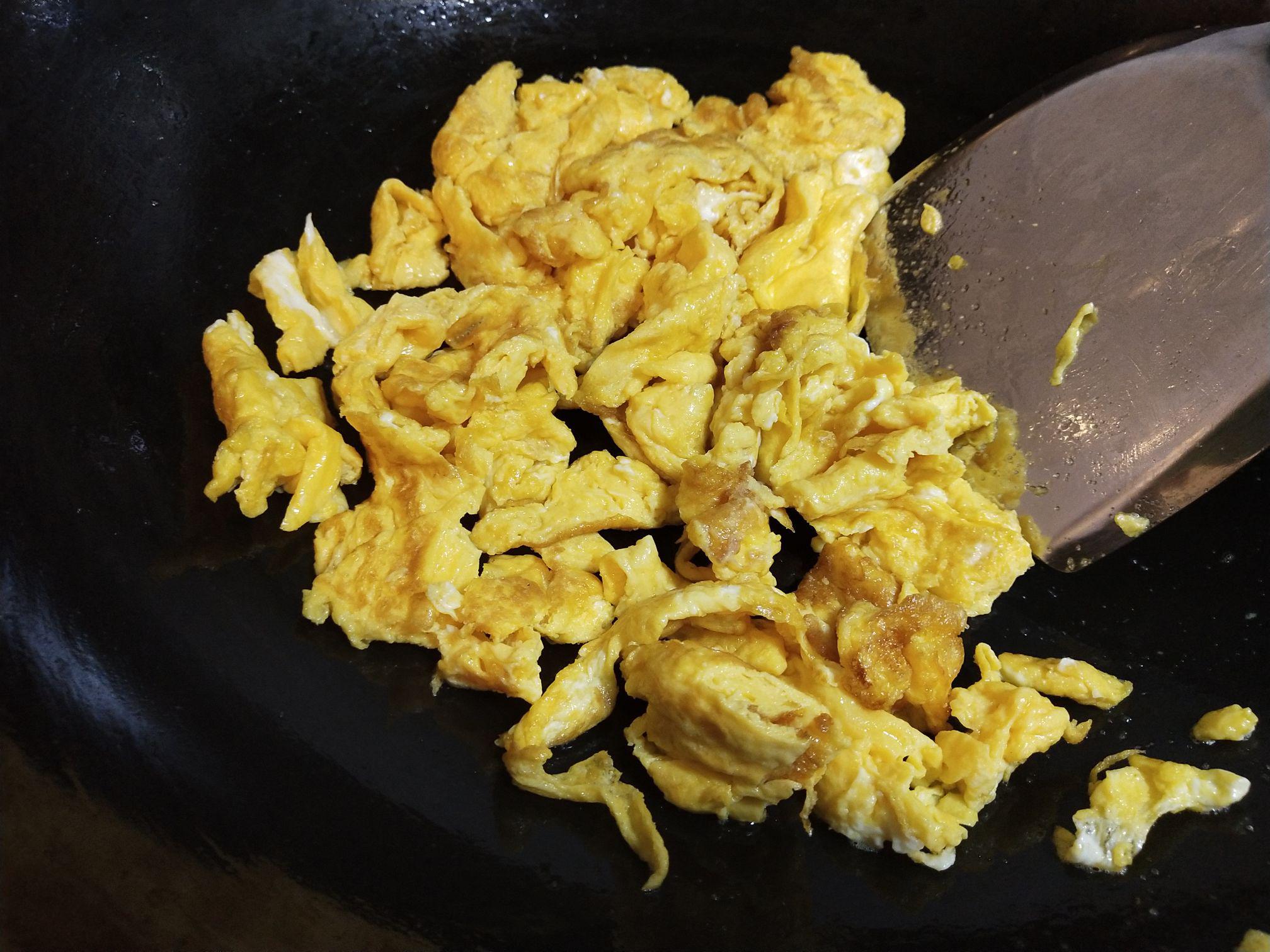 西紅柿炒雞蛋的做法-家常味炒菜譜