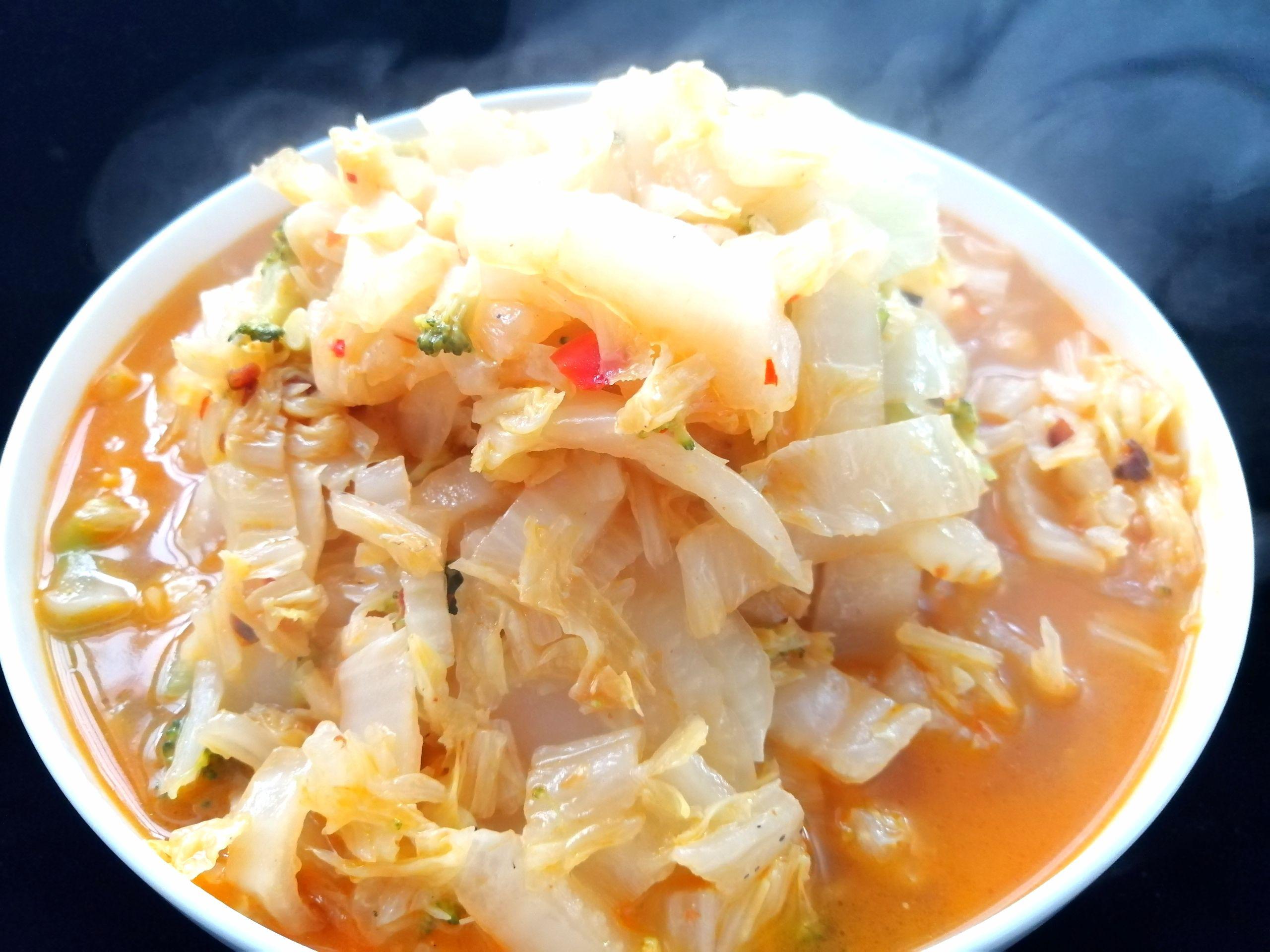 素炒大白菜的做法-家常味炒菜譜-易網健康養生網 素炒大白菜的做法-家常味炒菜譜