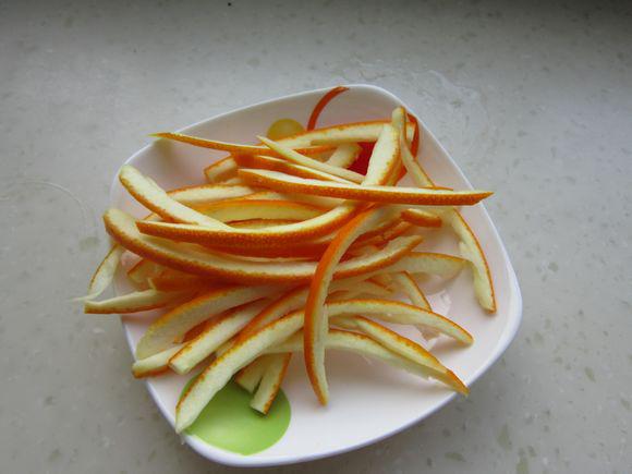 橙子皮拌青蘿卜絲的做法-家常味拌菜譜