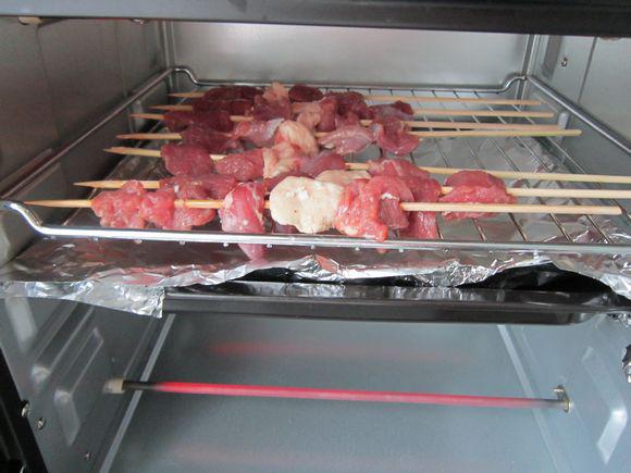 烤羊肉串的做法-香辣味烤菜譜