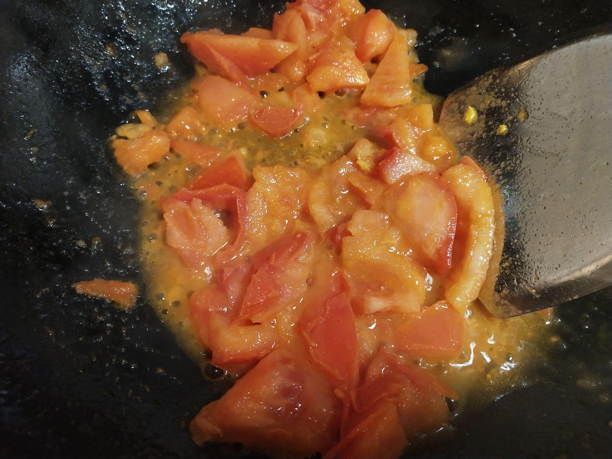 西紅柿炒雞蛋的做法-家常味炒菜譜