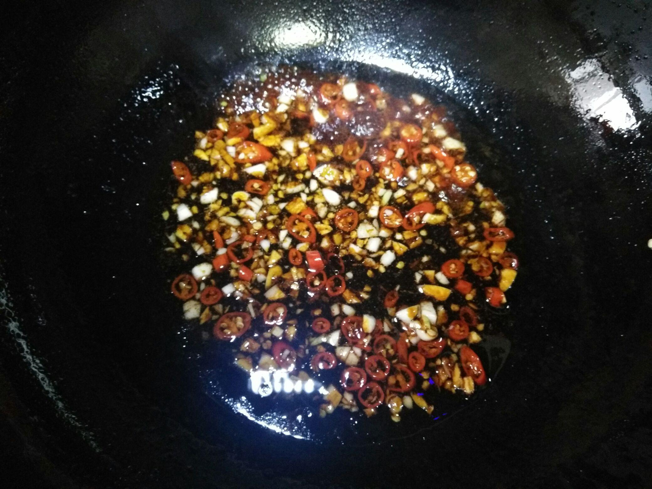 澆汁鮑魚的做法-咸鮮味蒸菜譜