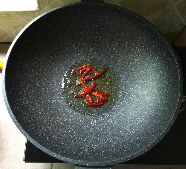 肥腸煮黑魚的做法-香辣味煮菜譜