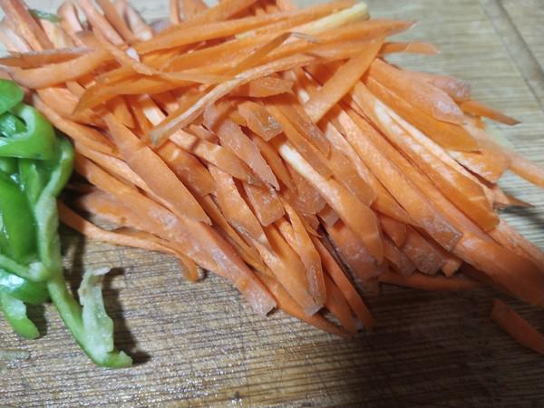 豬皮炒三絲的做法-家常味炒菜譜