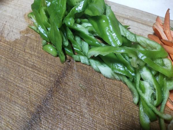 豬皮炒三絲的做法-家常味炒菜譜