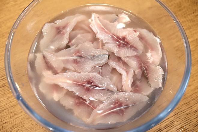 酸菜魚的做法-酸辣味煮菜譜