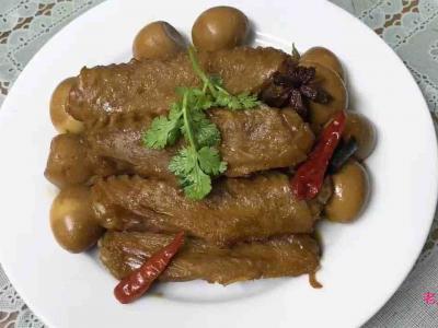 鵪鶉蛋鹵鴨四件的做法-咸鮮味鹵菜譜