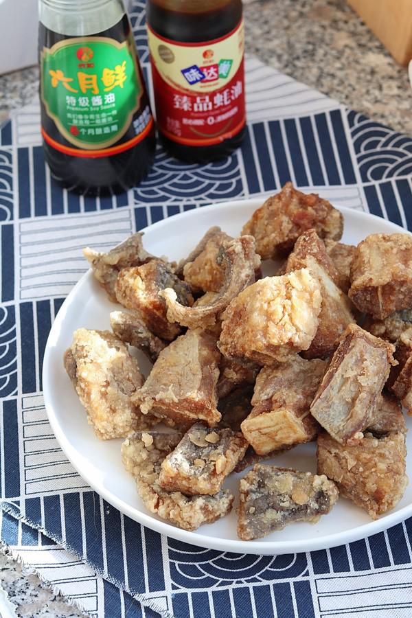 香酥老板魚的做法-家常味炸菜譜