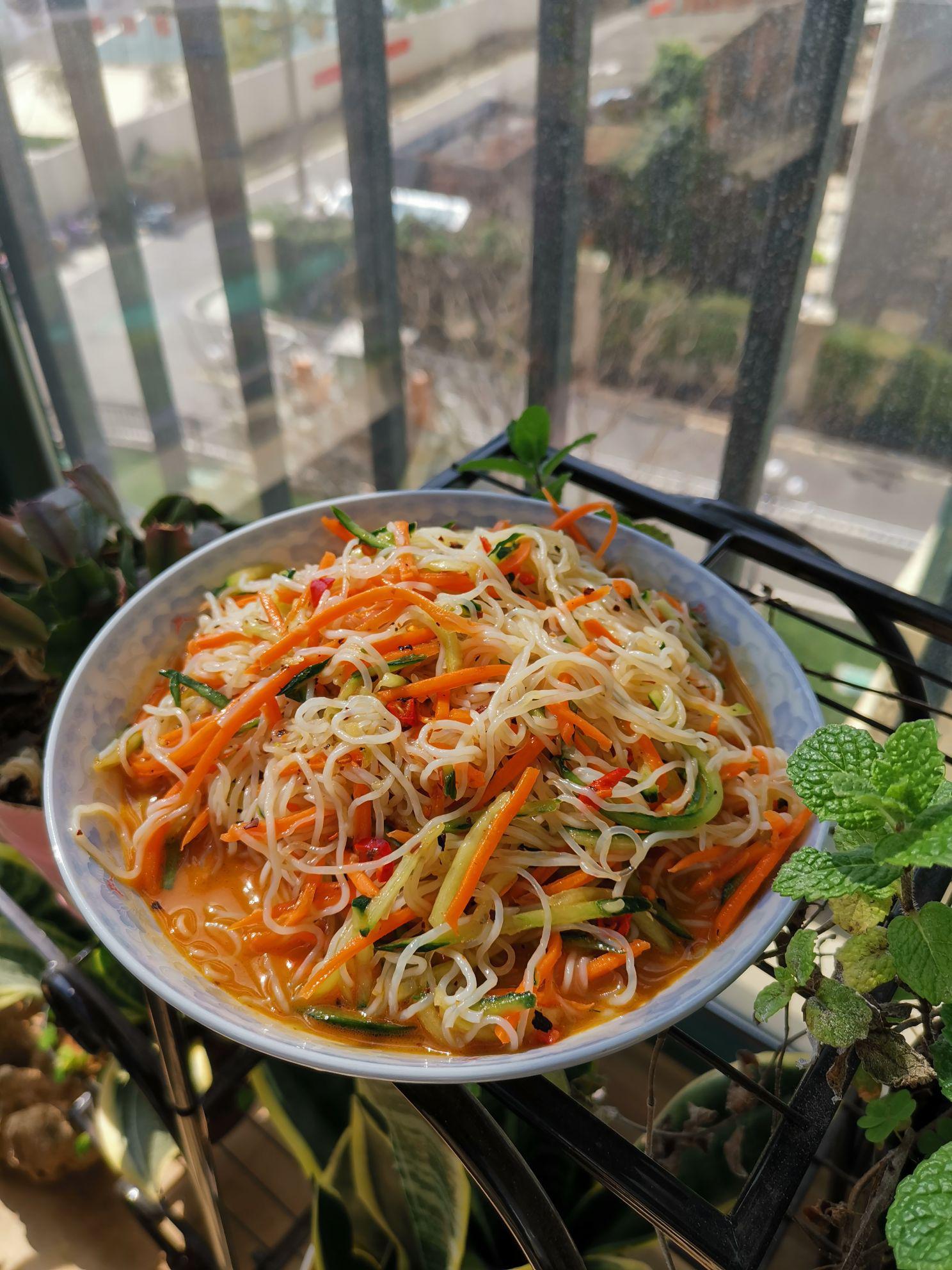 麻醬拌粉絲的做法-家常味拌菜譜