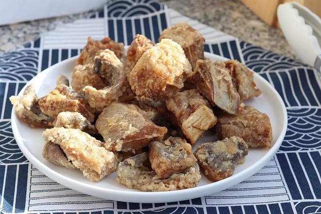 香酥老板魚的做法-家常味炸菜譜