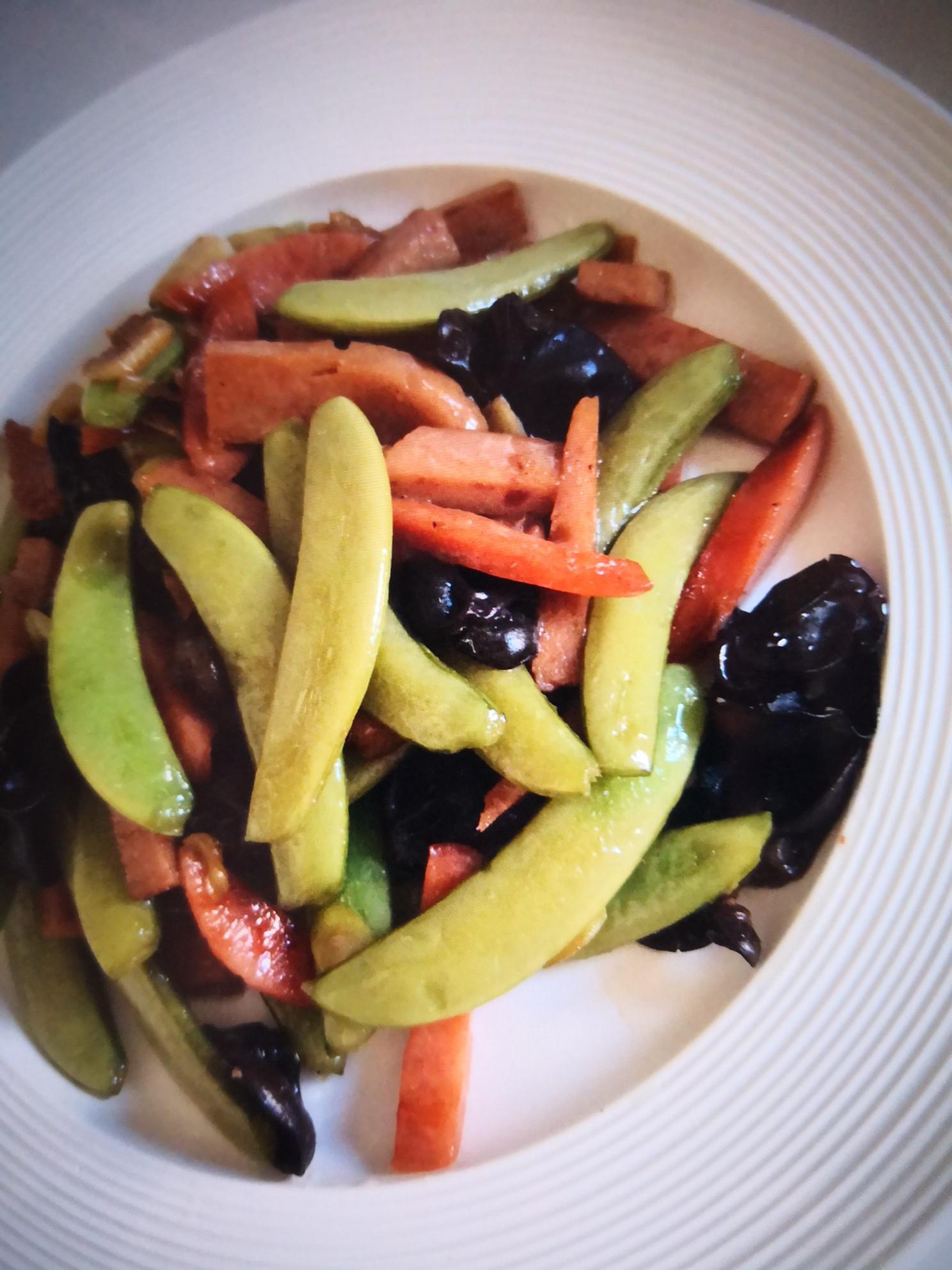 午餐肉炒甜蜜豆的做法-家常味炒菜譜