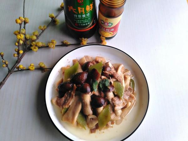 蓋頭蘑菇炒肉片的做法-咸鮮味炒菜譜