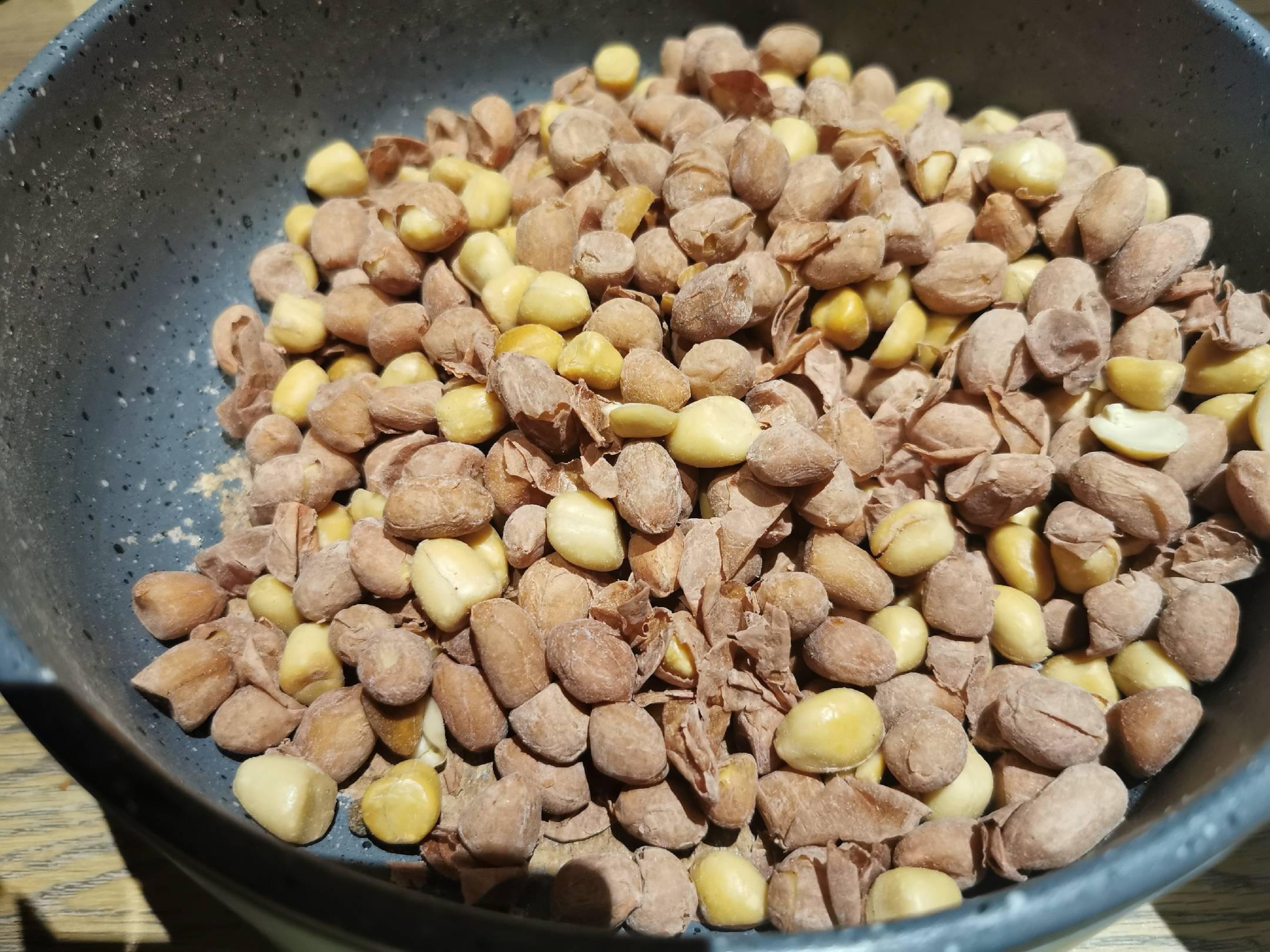 鹽爆花生米的做法-五香味炒菜譜