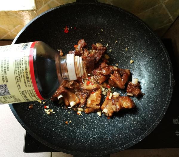 香辣臘排骨的做法-香辣味炒菜譜