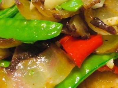 青豆炒臘肉的做法-家常味炒菜譜
