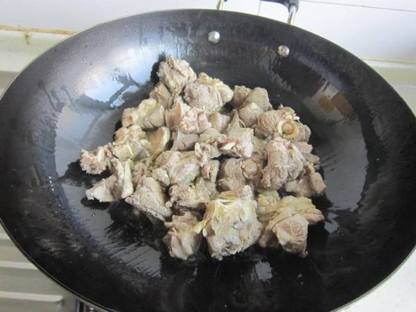 紅燜羊肉的做法-家常味燜菜譜-易網健康養生網 紅燜羊肉的做法-家常味燜菜譜