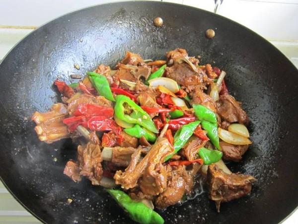 新疆大盤羊排的做法-家常味燒菜譜