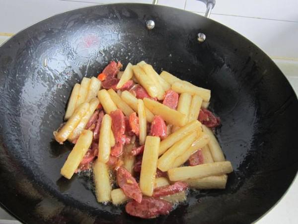山藥炒香腸的做法-家常味炒菜譜