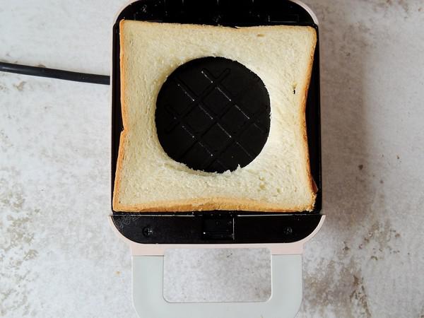 荷包蛋吐司的做法-家常味炸菜譜