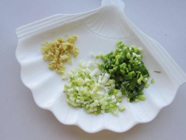 醬燒黃花魚的做法-醬香味燒菜譜