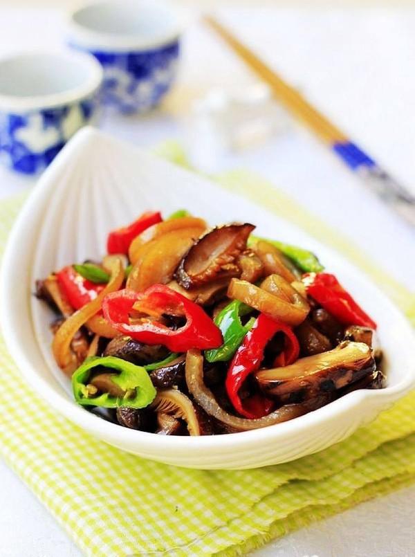 香菇炒肉皮的做法-家常味炒菜譜