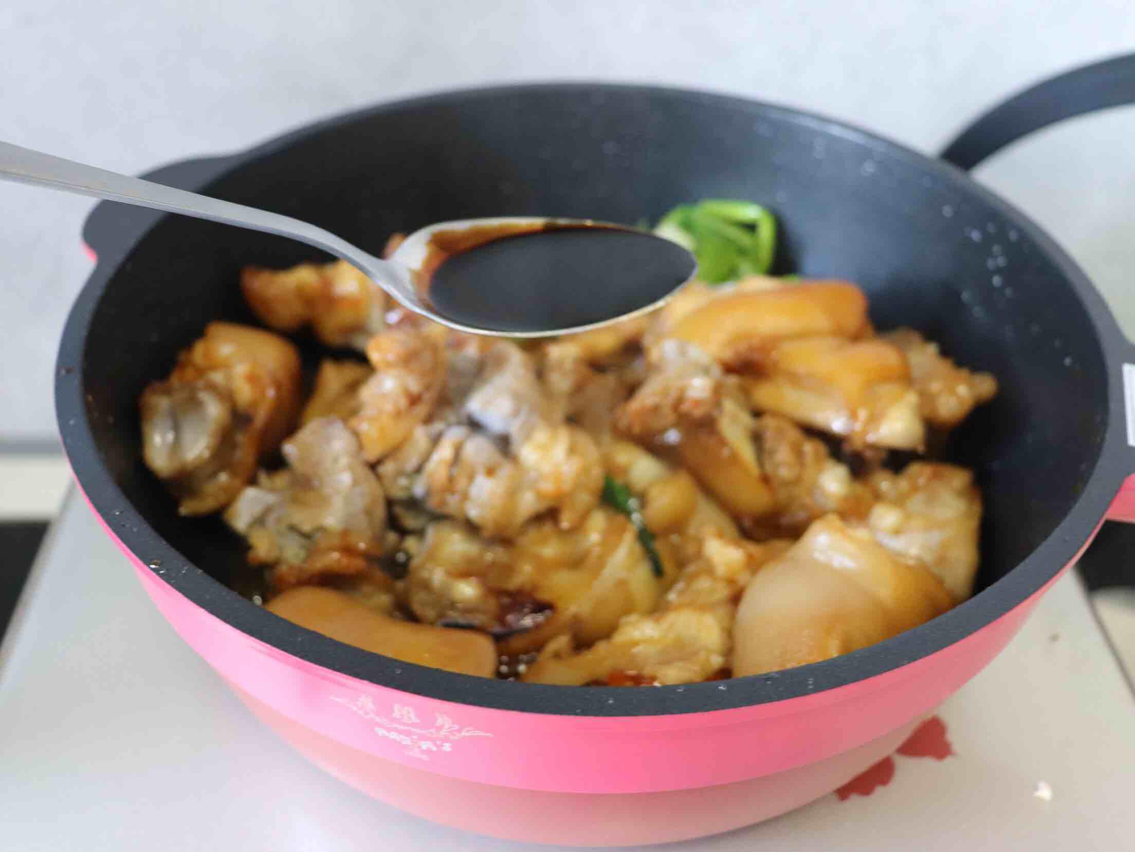 簡單易學的美味紅燒豬蹄的做法-家常味燒菜譜