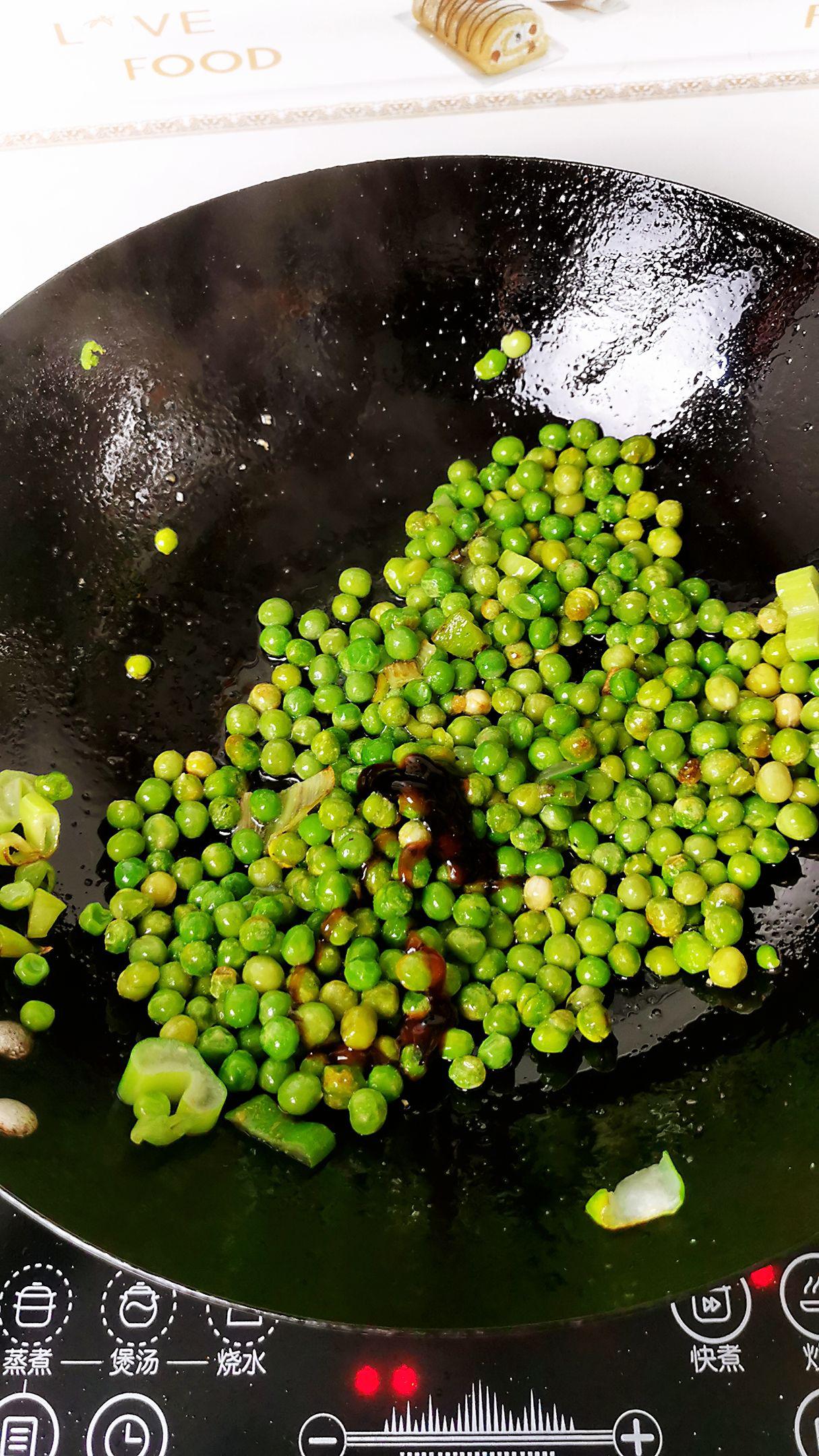 青豆炒火腿的做法-咸鮮味炒菜譜-易網健康養生網 青豆炒火腿的做法-咸鮮味炒菜譜