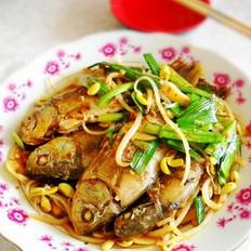 豆芽燒鯽魚的做法-咸鮮味燒菜譜