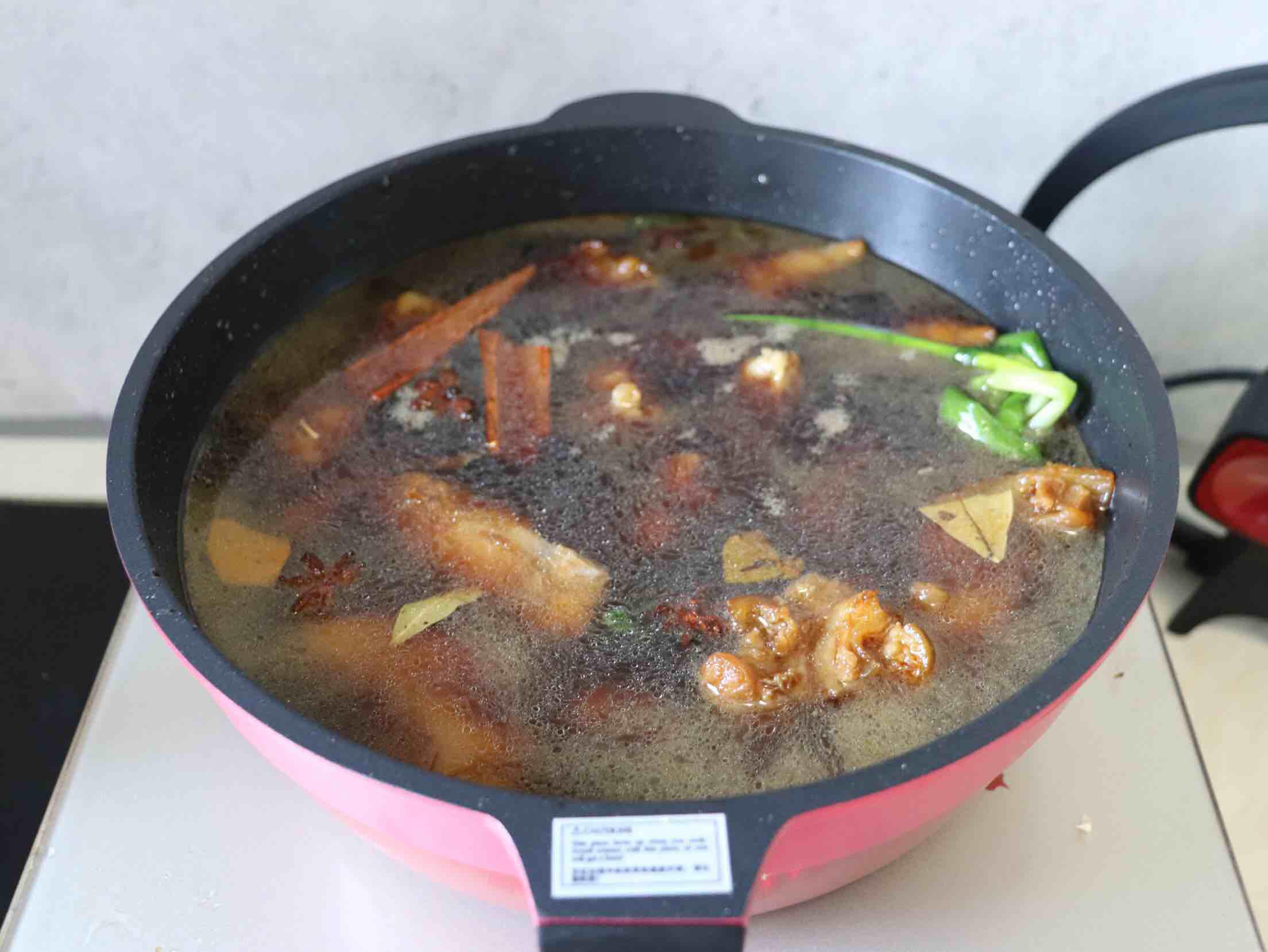 簡單易學的美味紅燒豬蹄的做法-家常味燒菜譜