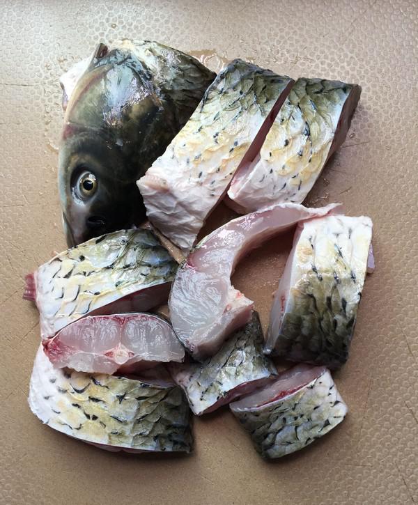 泡兒菜燒草魚的做法-酸辣味燒菜譜