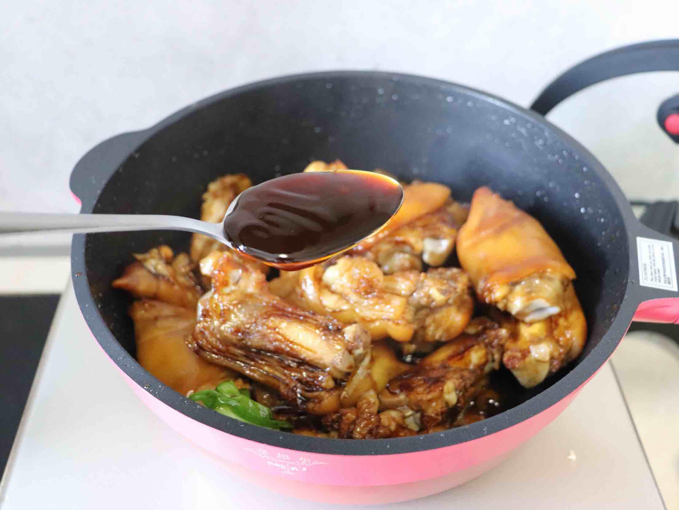 簡單易學的美味紅燒豬蹄的做法-家常味燒菜譜