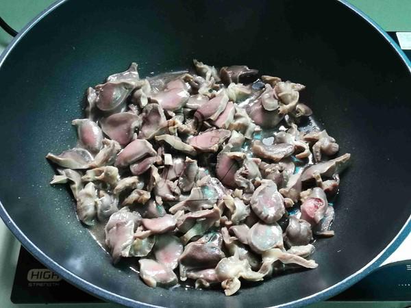 泡椒鴨胗的做法-家常味炒菜譜