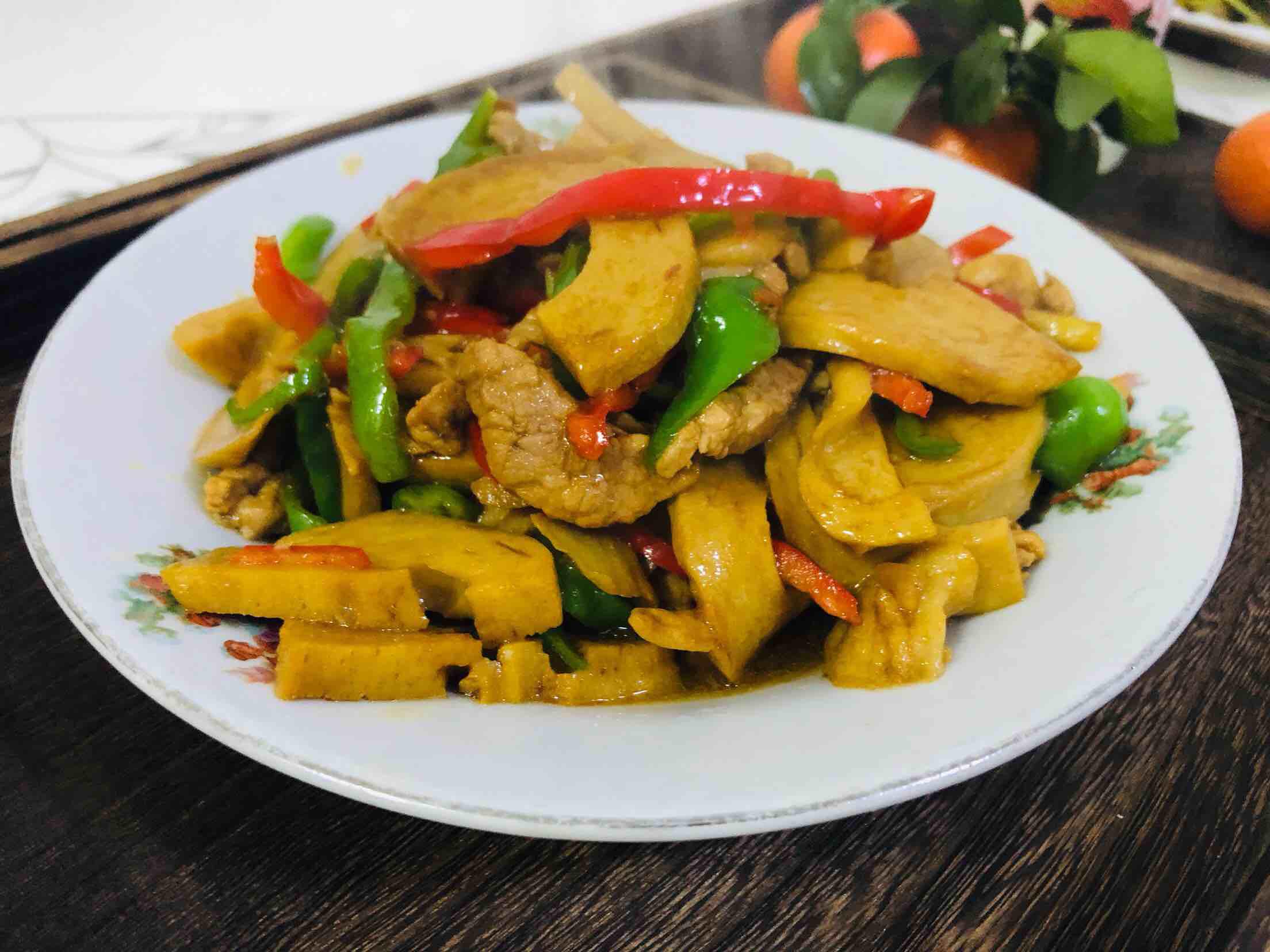 面筋炒肉絲的做法-家常味炒菜譜