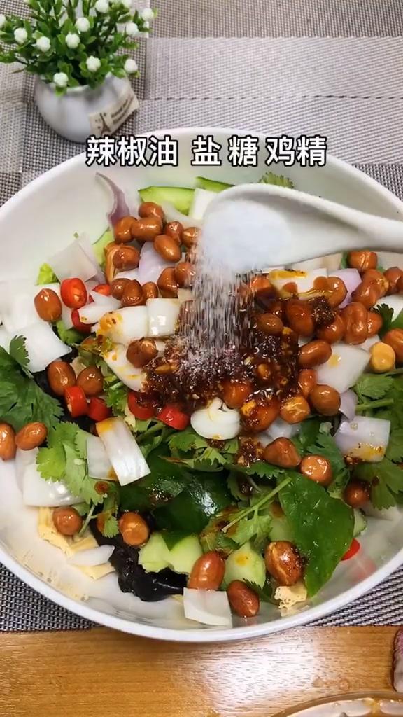 開胃解膩小涼菜的做法-家常味拌菜譜