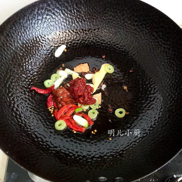 醬爆黃沙蜆的做法-家常味炒菜譜