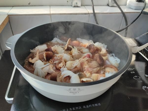 醬香土豆燉雞的做法-家常味燉菜譜