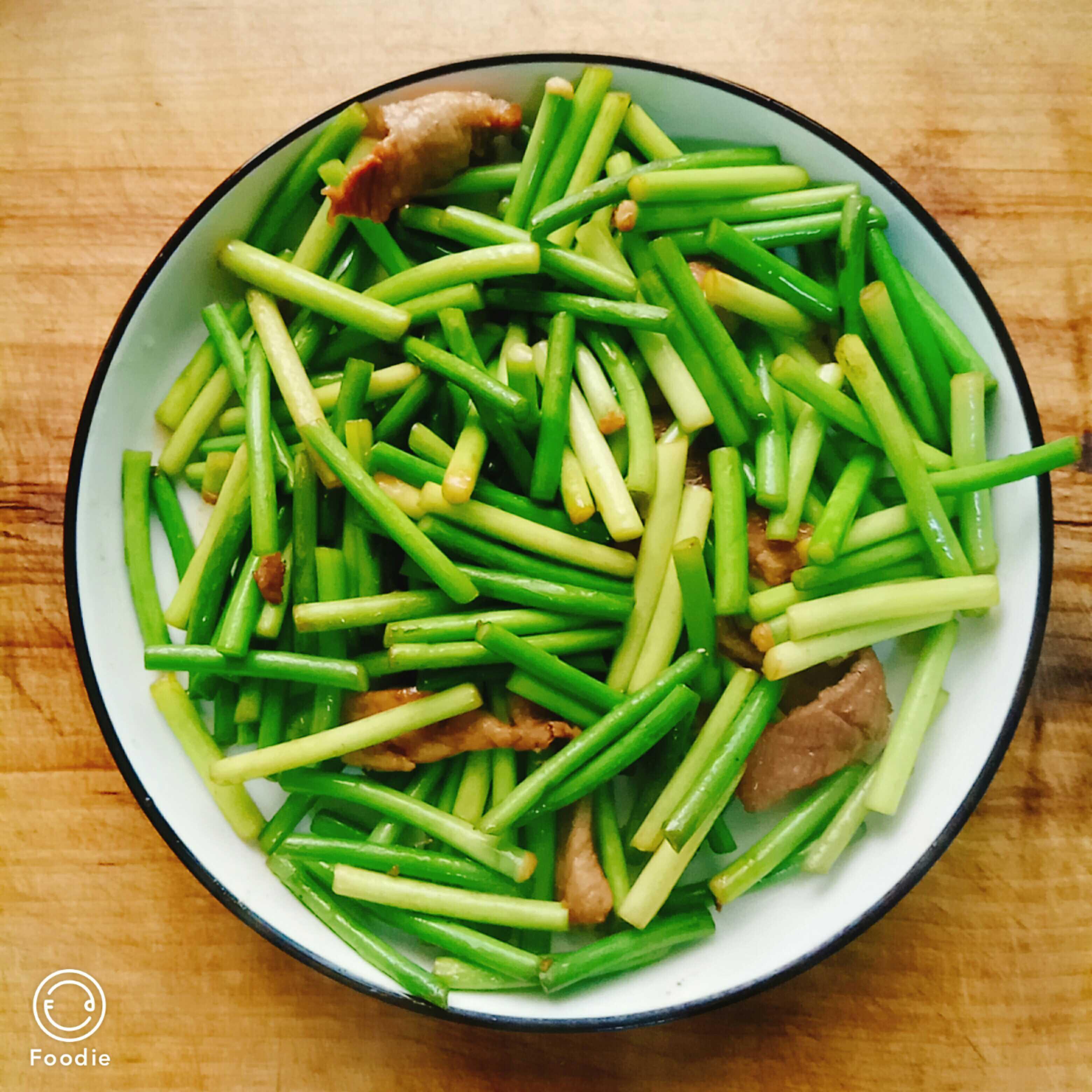 炒蒜薹的做法-家常味炒菜譜