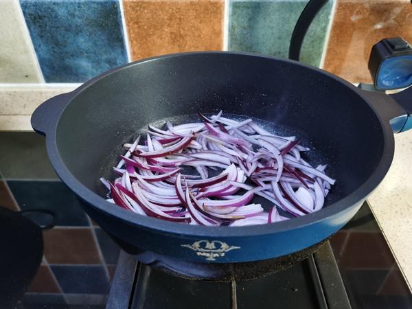 洋蔥炒肉絲的做法-家常味炒菜譜