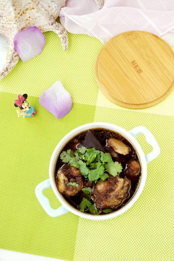 杜仲牛尾湯的做法-咸鮮味燉菜譜