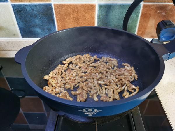 洋蔥炒肉絲的做法-家常味炒菜譜