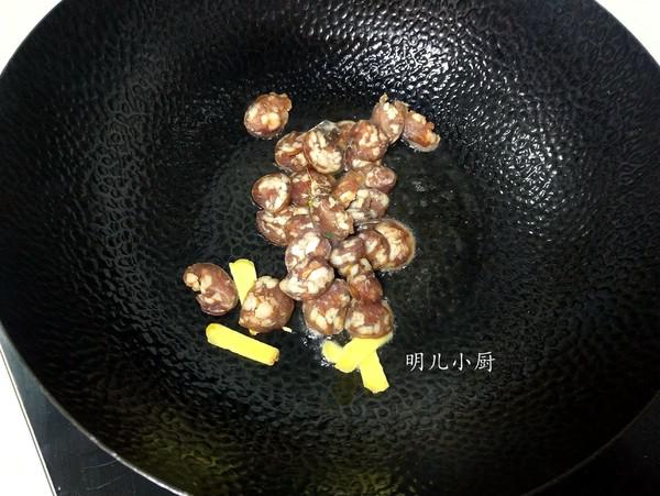 香腸炒芹菜的做法-家常味炒菜譜