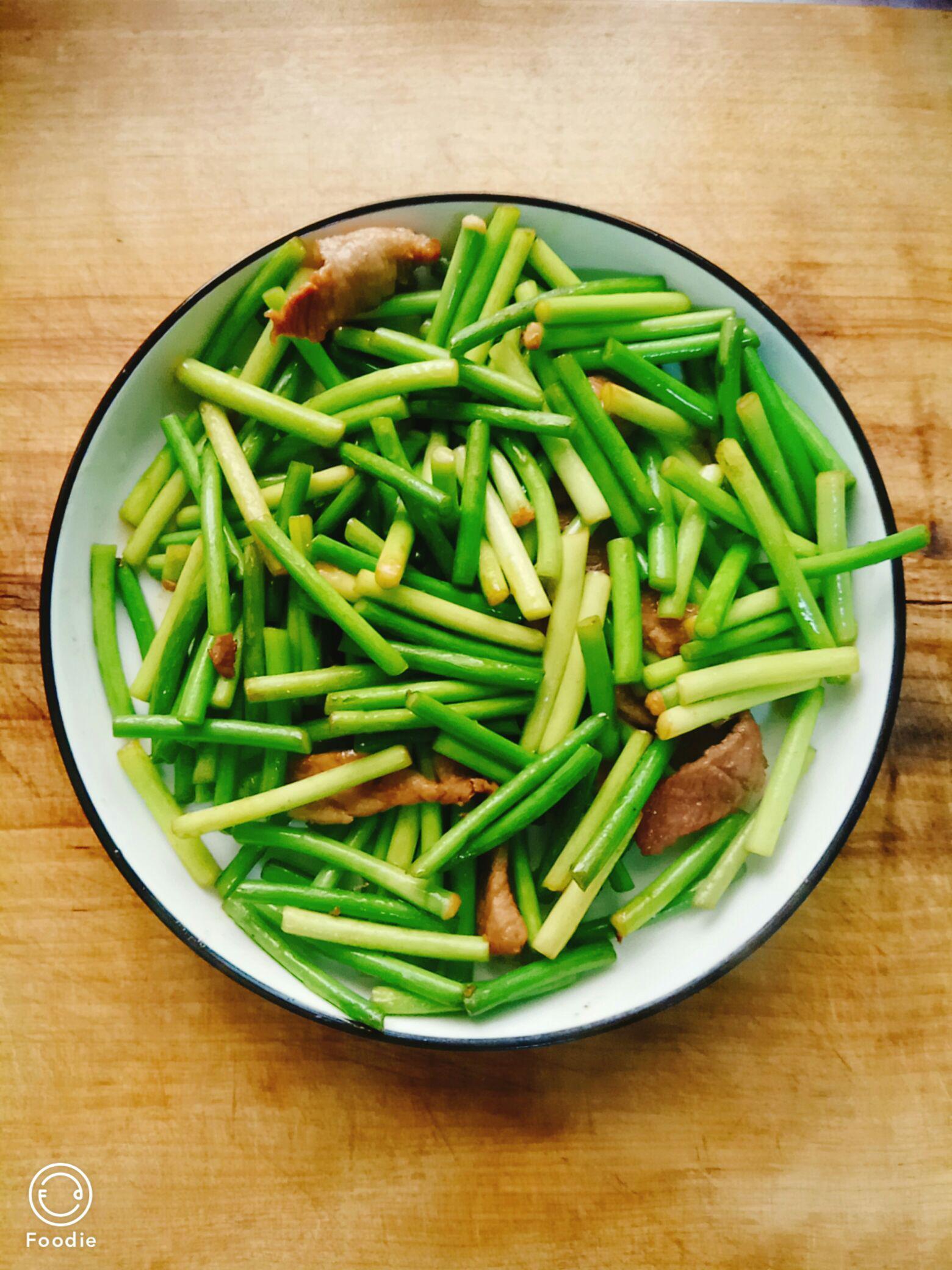 炒蒜薹的做法-家常味炒菜譜