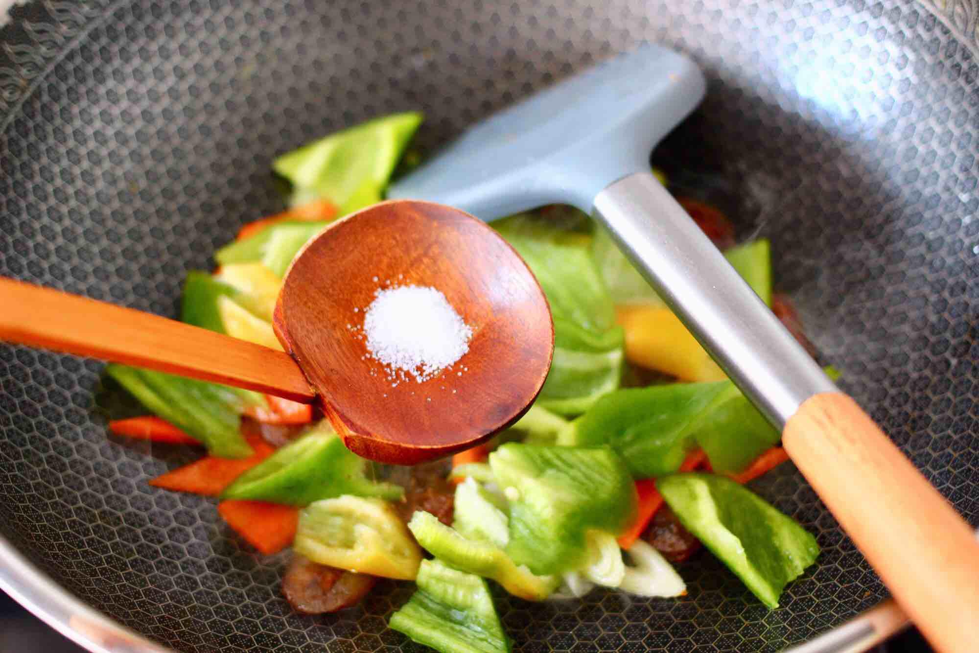 臘腸辣炒雞蛋的做法-家常味炒菜譜-易網(wǎng)健康養(yǎng)生網(wǎng) 臘腸辣炒雞蛋的做法-家常味炒菜譜