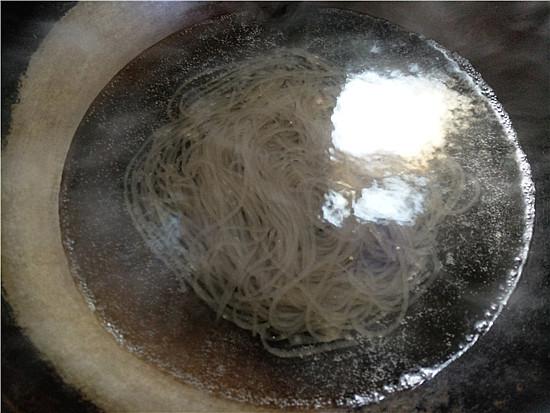 自制酸辣粉的做法-酸辣味煮菜譜